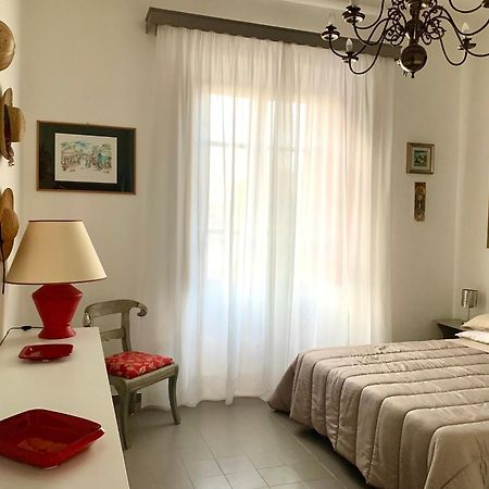 Guest House A Due Passi Olbia Buitenkant foto