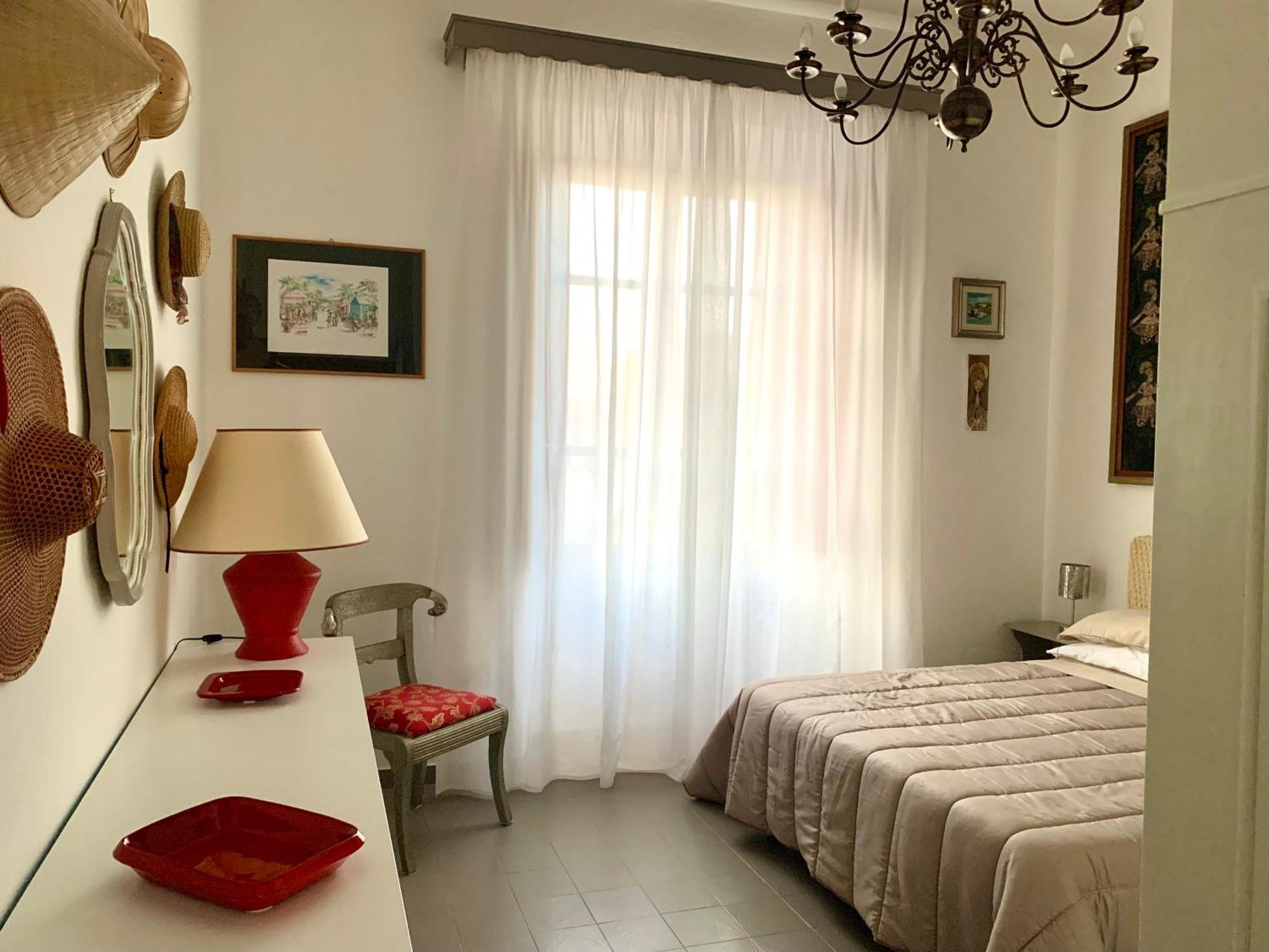 Guest House A Due Passi Olbia Buitenkant foto
